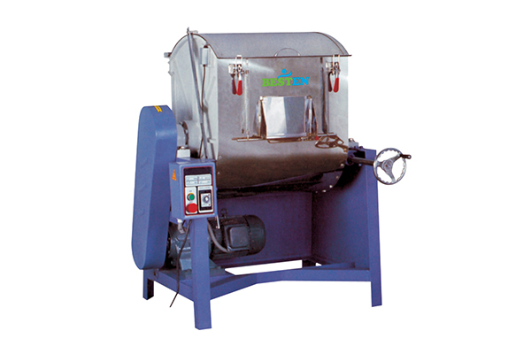 臥式塑料攪拌機(jī) 臥式塑料攪拌機(jī)